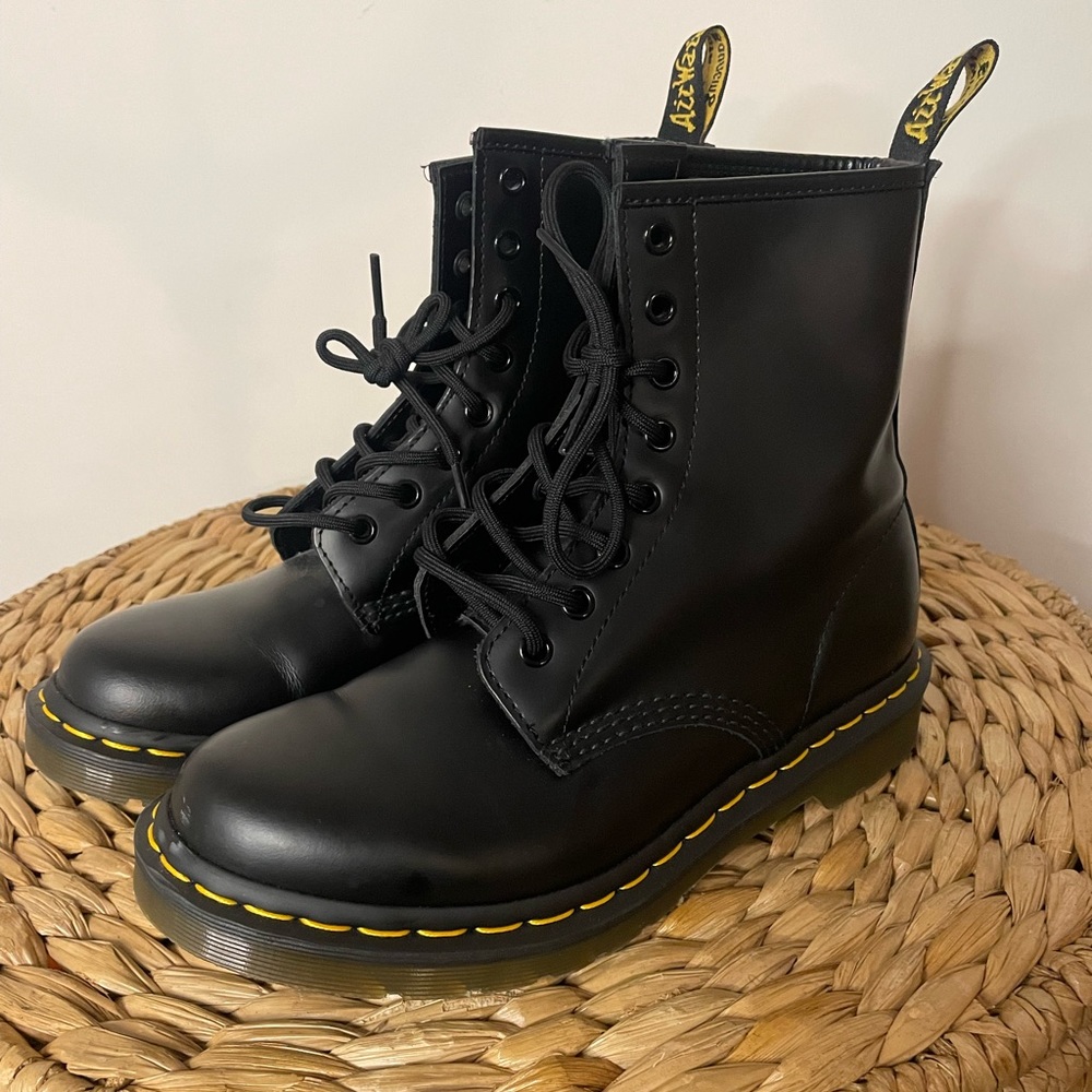 Dr. Martens Women’s 1460 Smooth with Bouncing Soles